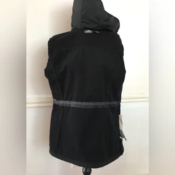 New Balance jacket - Picture 7 of 9